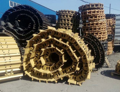 209-320200 Цепь гусеничная в сборе с траками KOMATSU